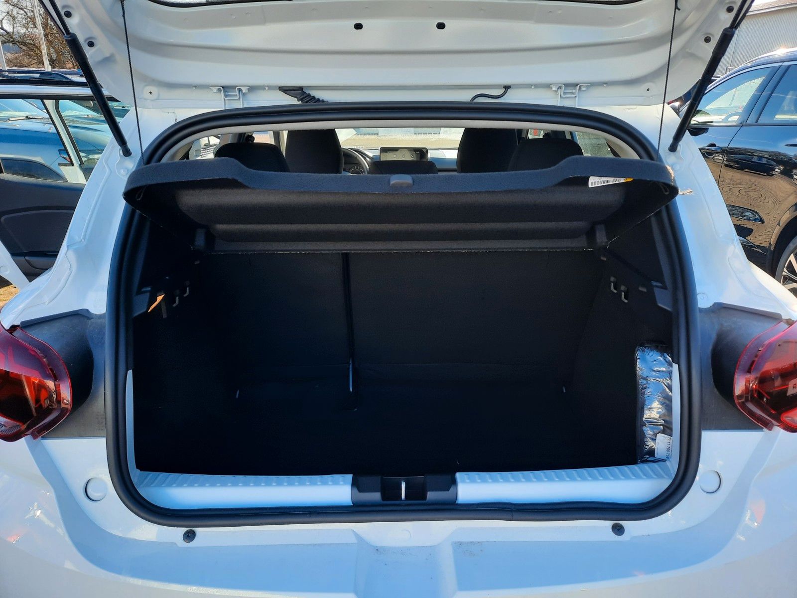 Dacia Sandero - Bild 10