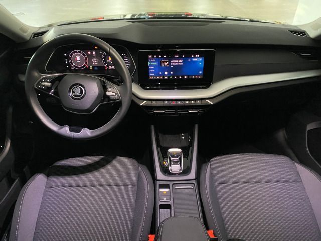 Octavia IV Combi Selection 1.5 eTSI DSG Facelift