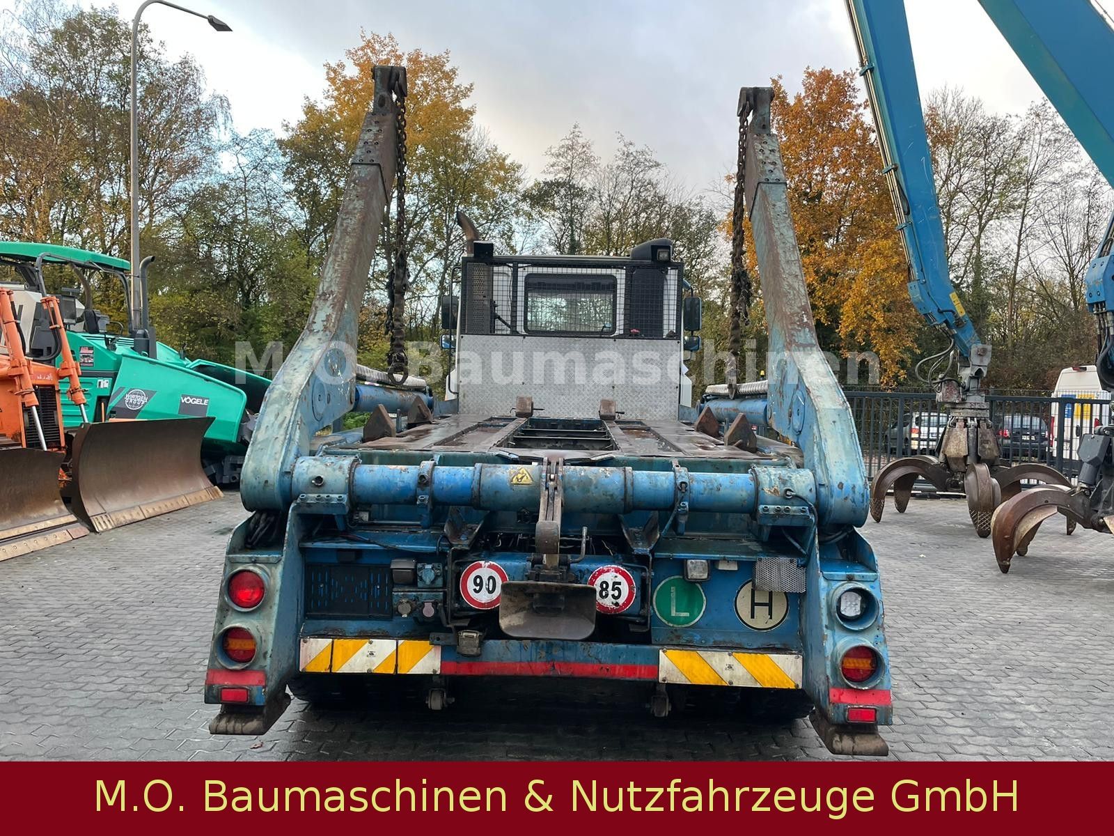 Fahrzeugabbildung DAF 85 CF 430