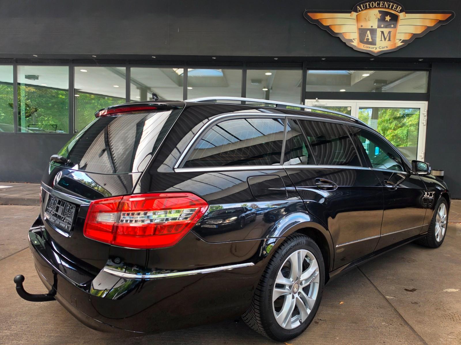 Mercedes-Benz E200 2011 — photo 5