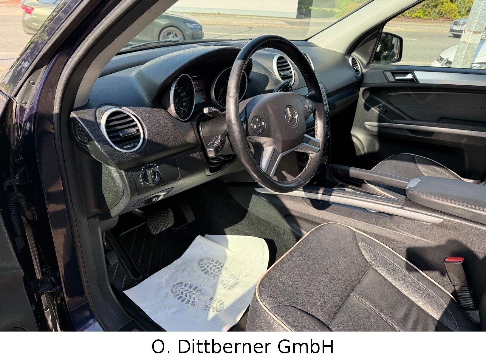 Mercedes-Benz ML 350 CDI Grand Edt. Leder AHK Airmatik 1. Hd.