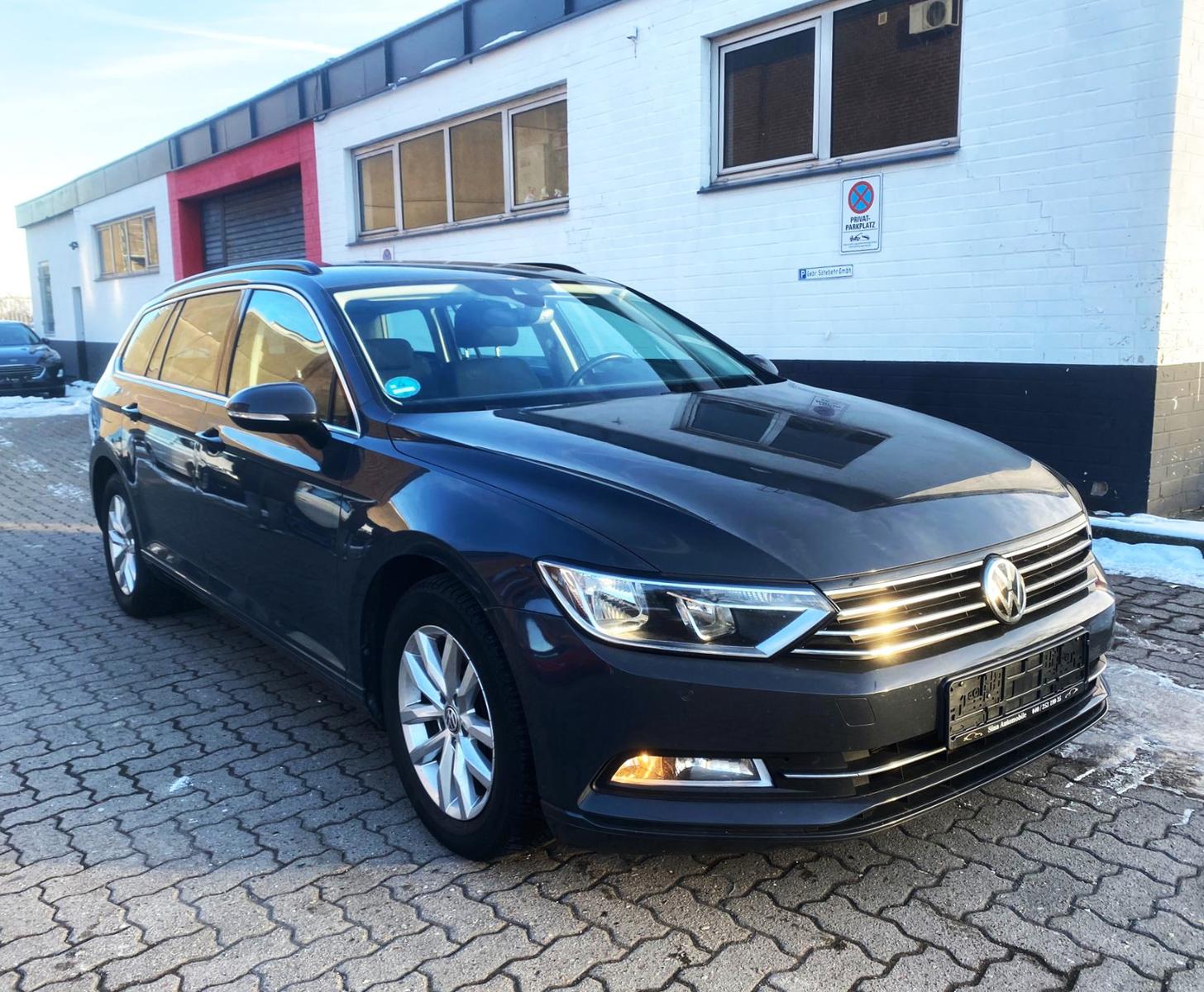 Volkswagen Passat Variant 1.6TDI*DSG*KAMERA*ACC*MASSAGESIT*