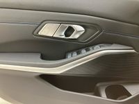 BMW 318 - Vorschau Bild 21