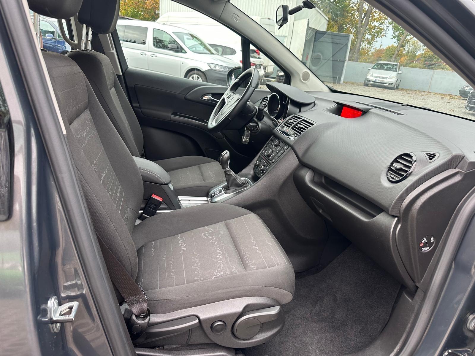 Opel Meriva 2015 — фото 15