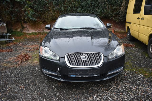 Jaguar XF 3.0 V6 Diesel Premium Luxury Motor Schaden