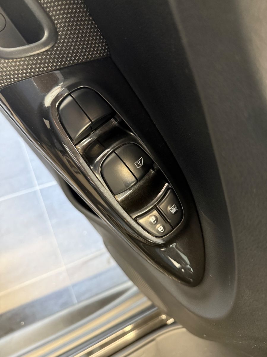 Fahrzeugabbildung Nissan Juke N-Conn. - 360°Kam.,Safety-Sh.,nur 63.000 km