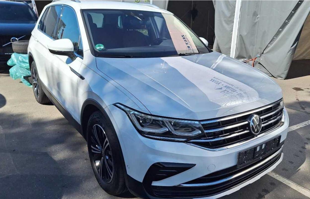 Volkswagen Tiguan 2.0 TDI DSG 4MOTION Elegance/17300netto