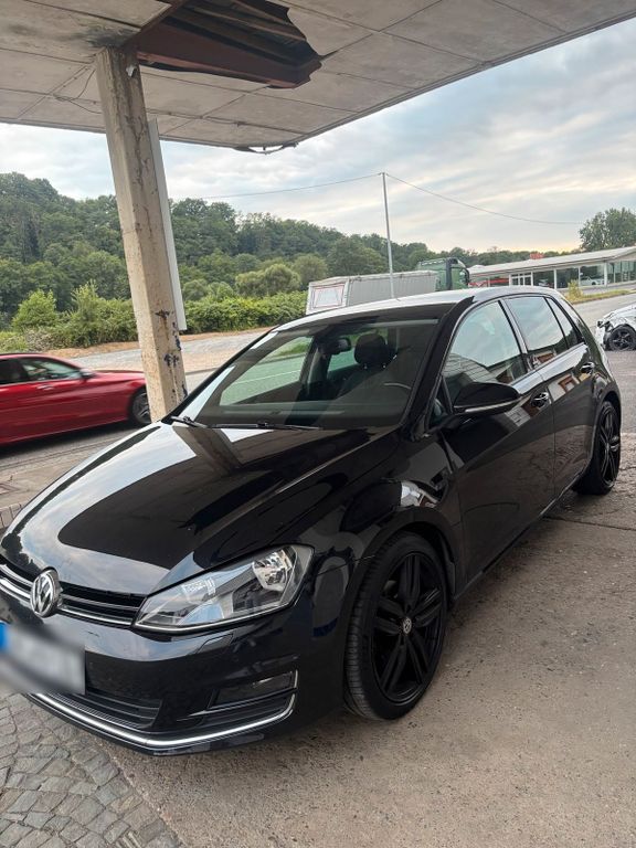 Image of Volkswagen Golf