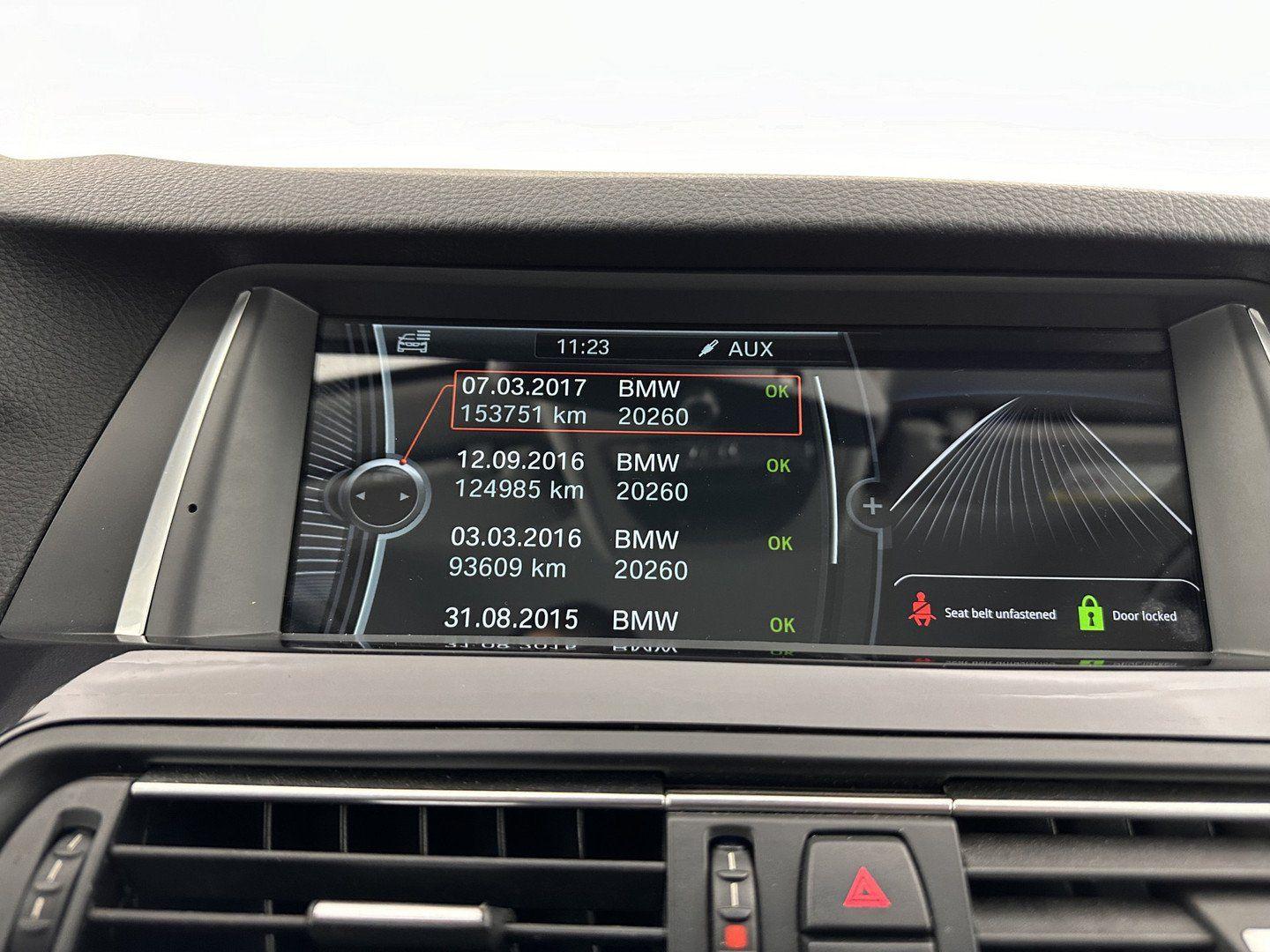 BMW 518 2014 — photo 17