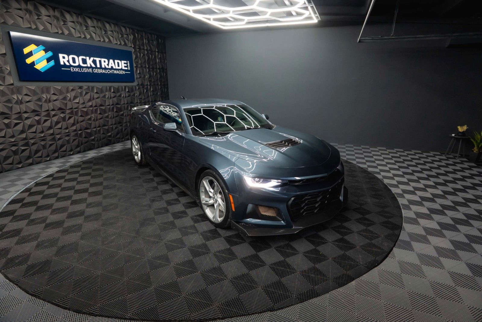 Fahrzeugabbildung Chevrolet Camaro 6.2 SS Coupe ZL1 Performance *6 Gang*LED*