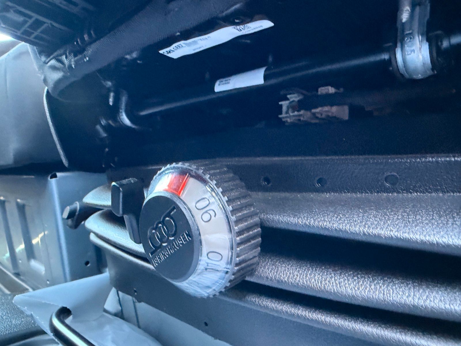 Fahrzeugabbildung Mercedes-Benz Sprinter 319 CDI 4x4 3665 Klima AHK Kamera