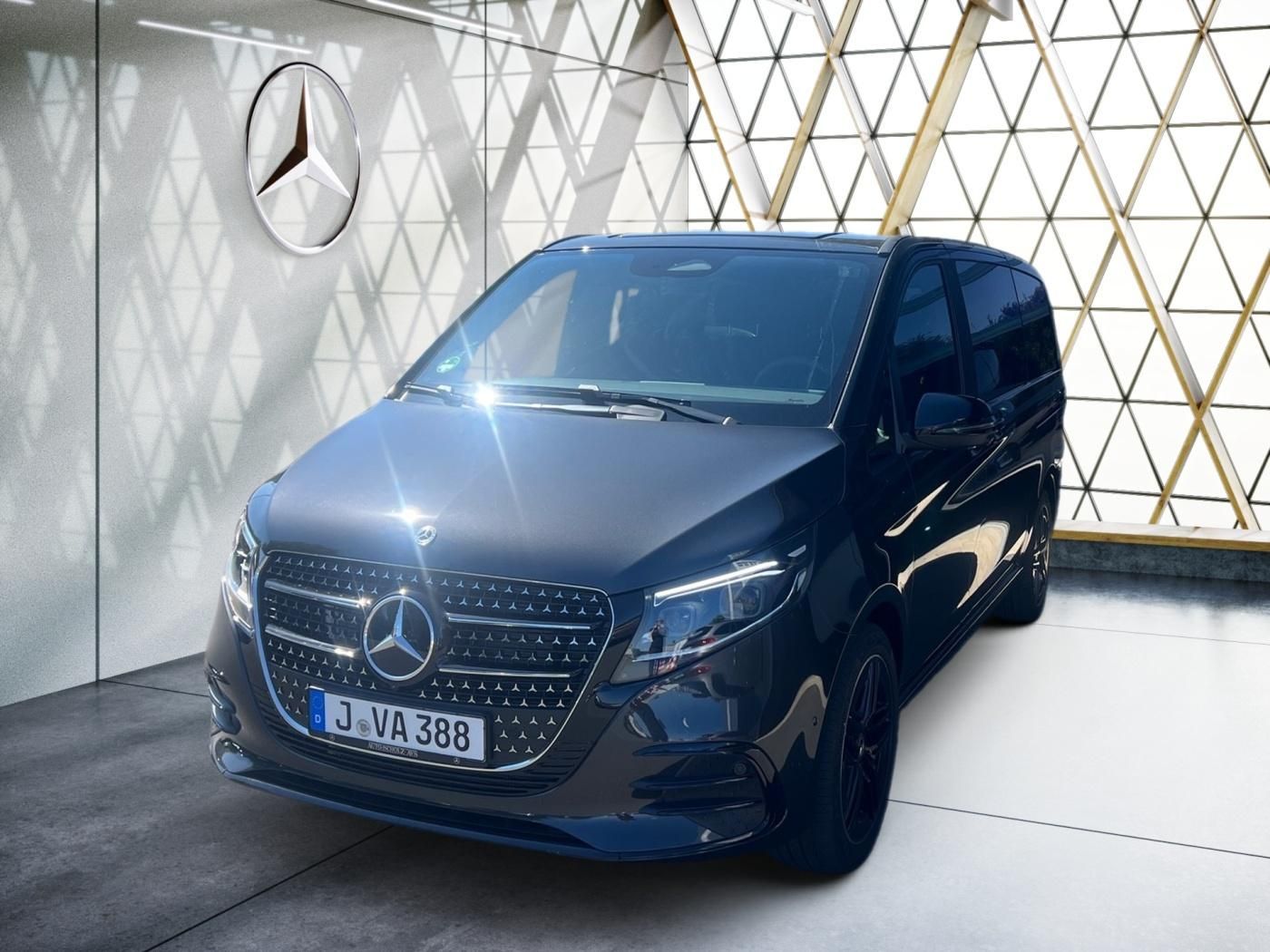 MERCEDES-BENZ V 300 d 4MATIC Lang AMG AMG Night*AHK*Airmatic*S
