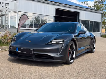صورة 1 لـ 2020 Porsche TAYCAN