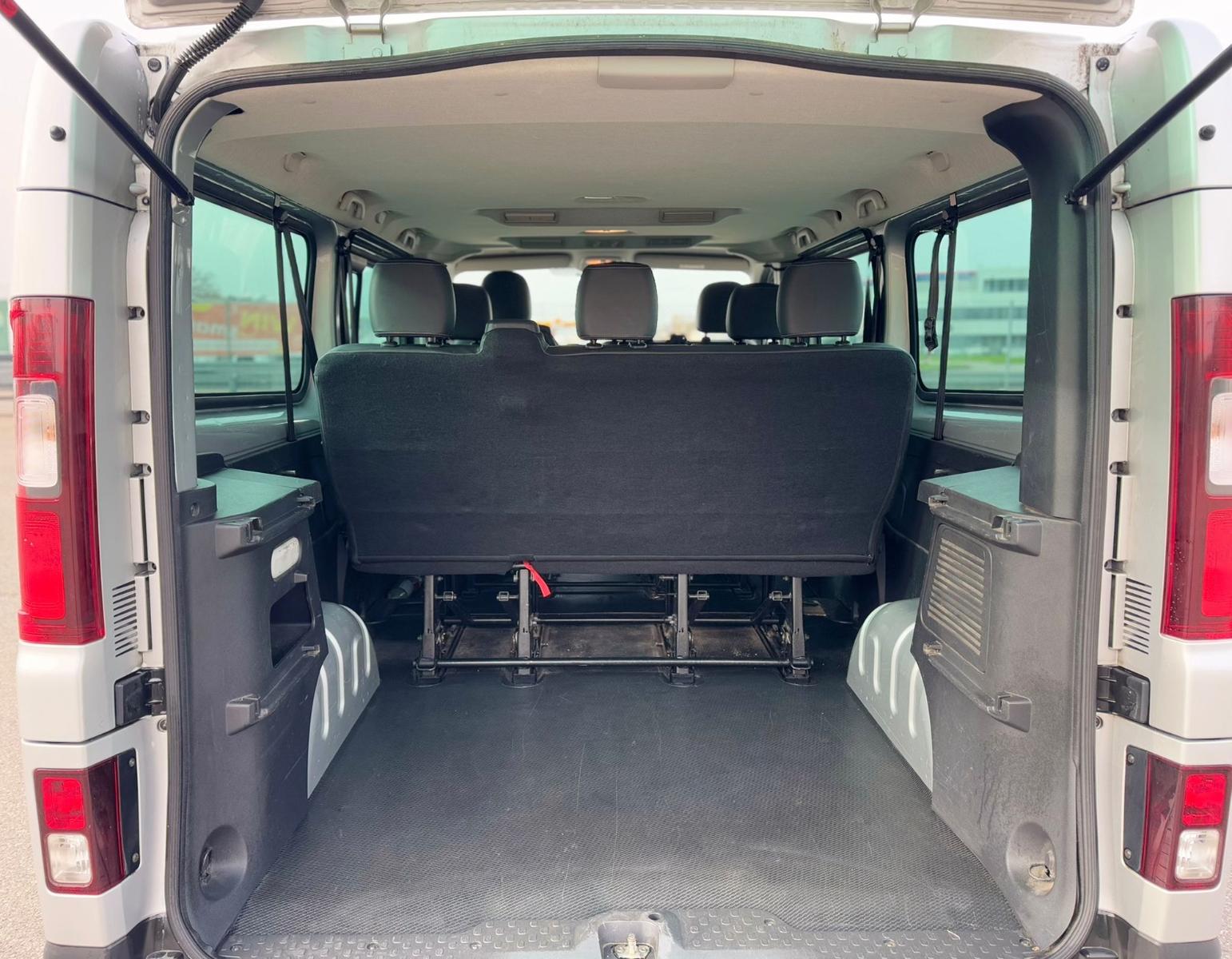 Renault Trafic maxi Lang Klima im Dach! Navi