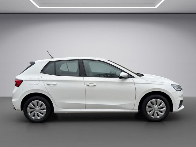 Fabia 1.0 MPI Active KLIMA PDC LED SCHEINWERFER