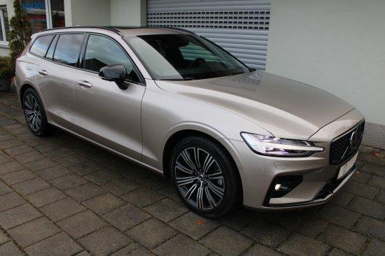 Volvo V60 B4 B DKG Plus Dark LED Navigation Leder Pano