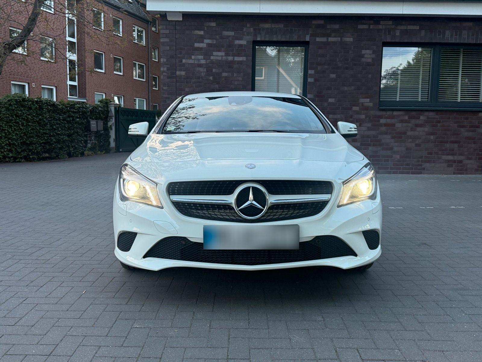 Mercedes-Benz CLA 220