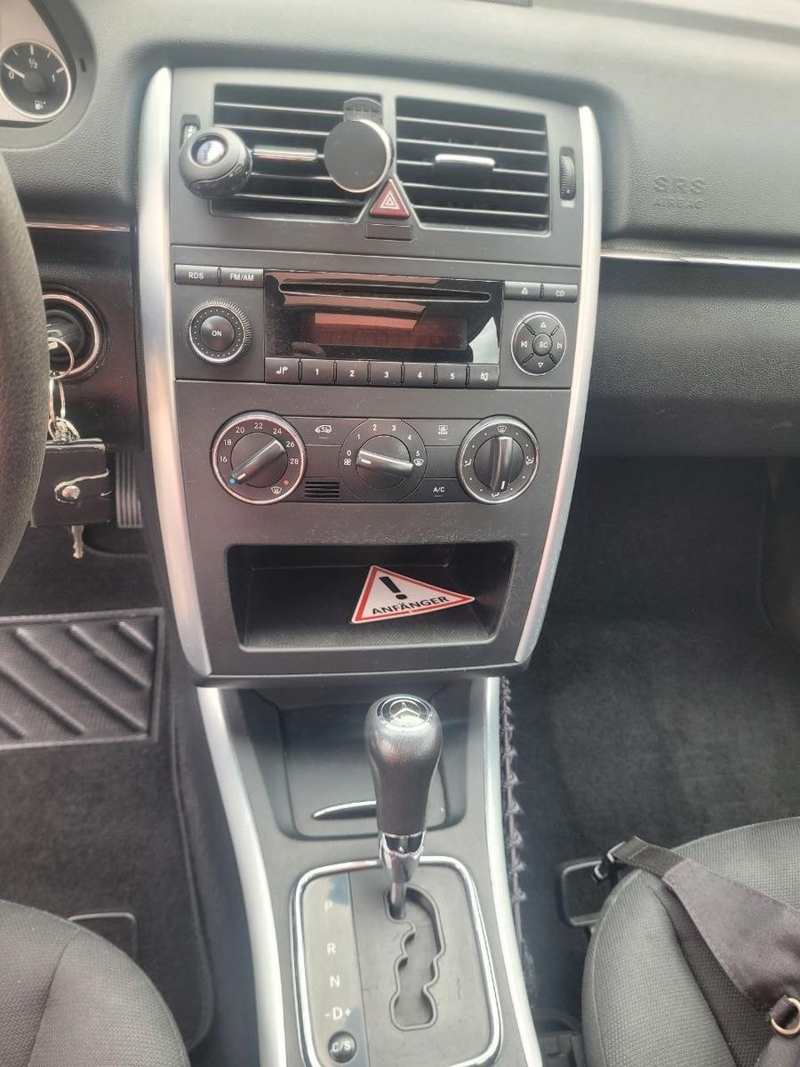Mercedes-Benz B200 2006 — photo 11