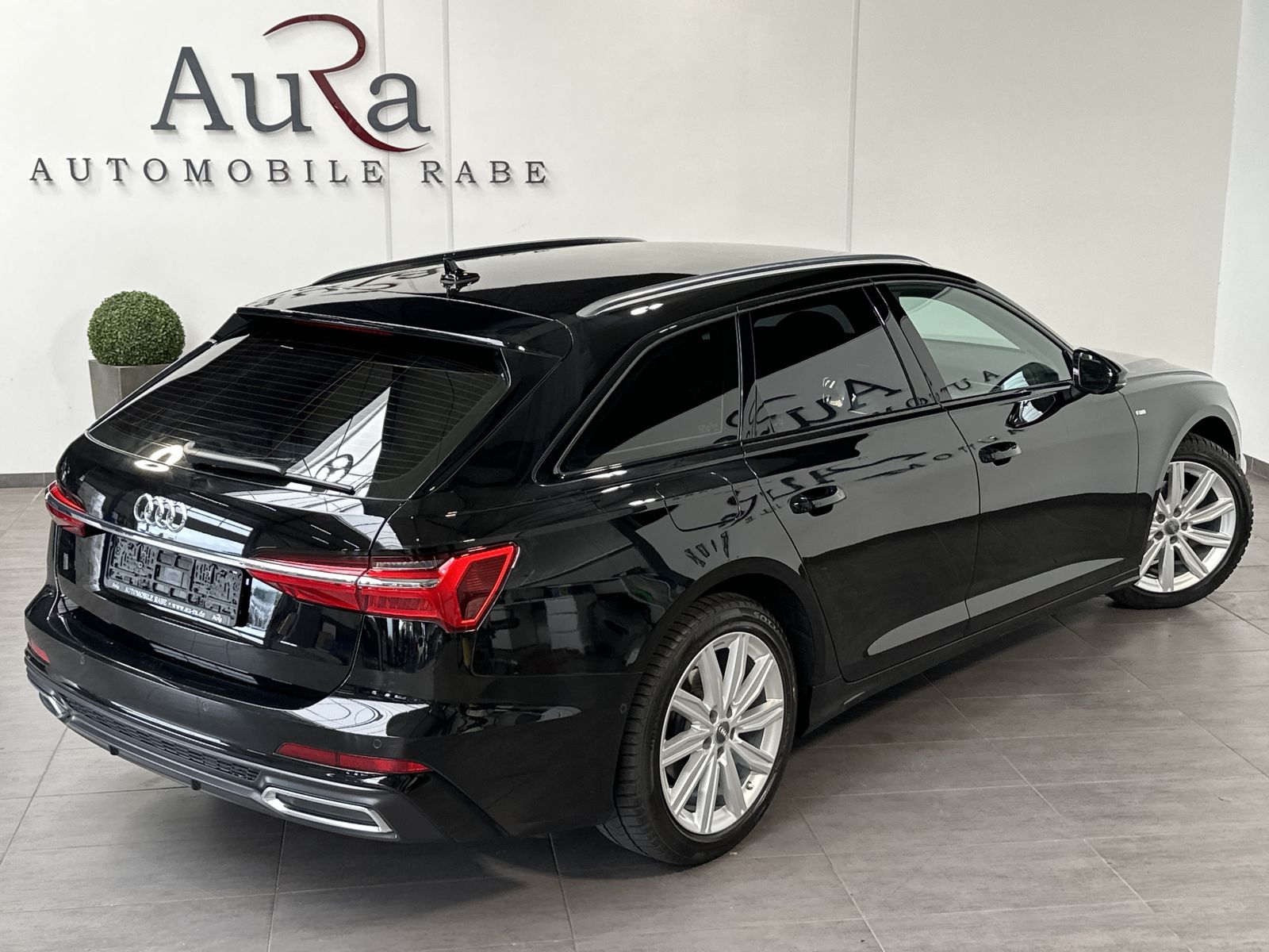 Fahrzeugabbildung Audi A6 Avant 35 TDI S-Line NAV+LED+TEMPOMAT+DAB+1HD