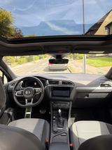 Volkswagen Tiguan 2.0 TSI OPF 169kW DSG 4MOTION Highlin... - VW Tiguan Gebrauchtwagen in Dortmund