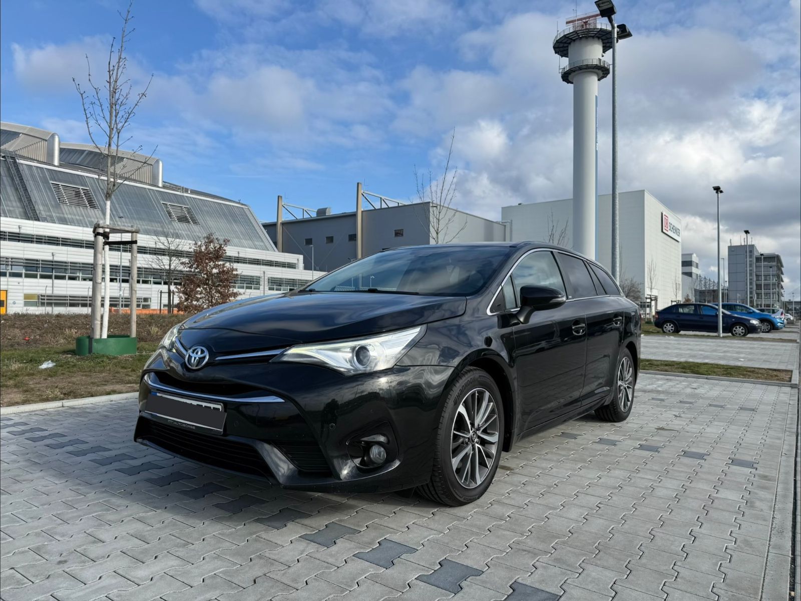 TOYOTA Avensis