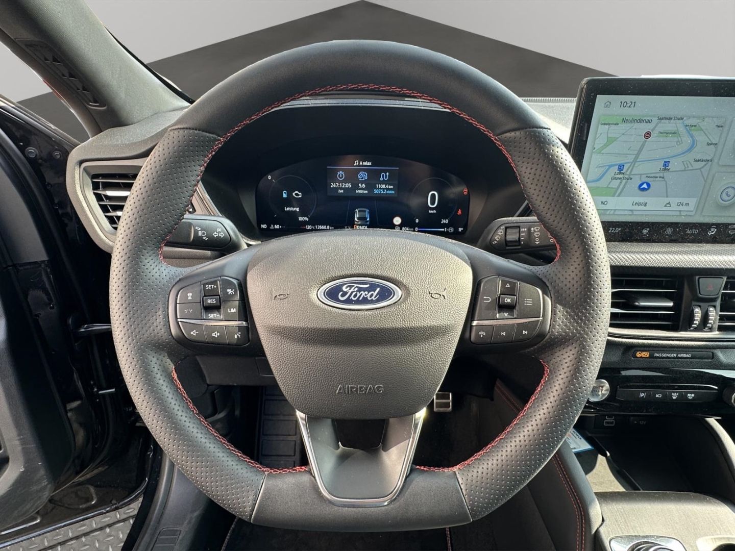 Fahrzeugabbildung Ford Kuga Hybrid ST-Line X HUD AHK-klappbar Navi Dig