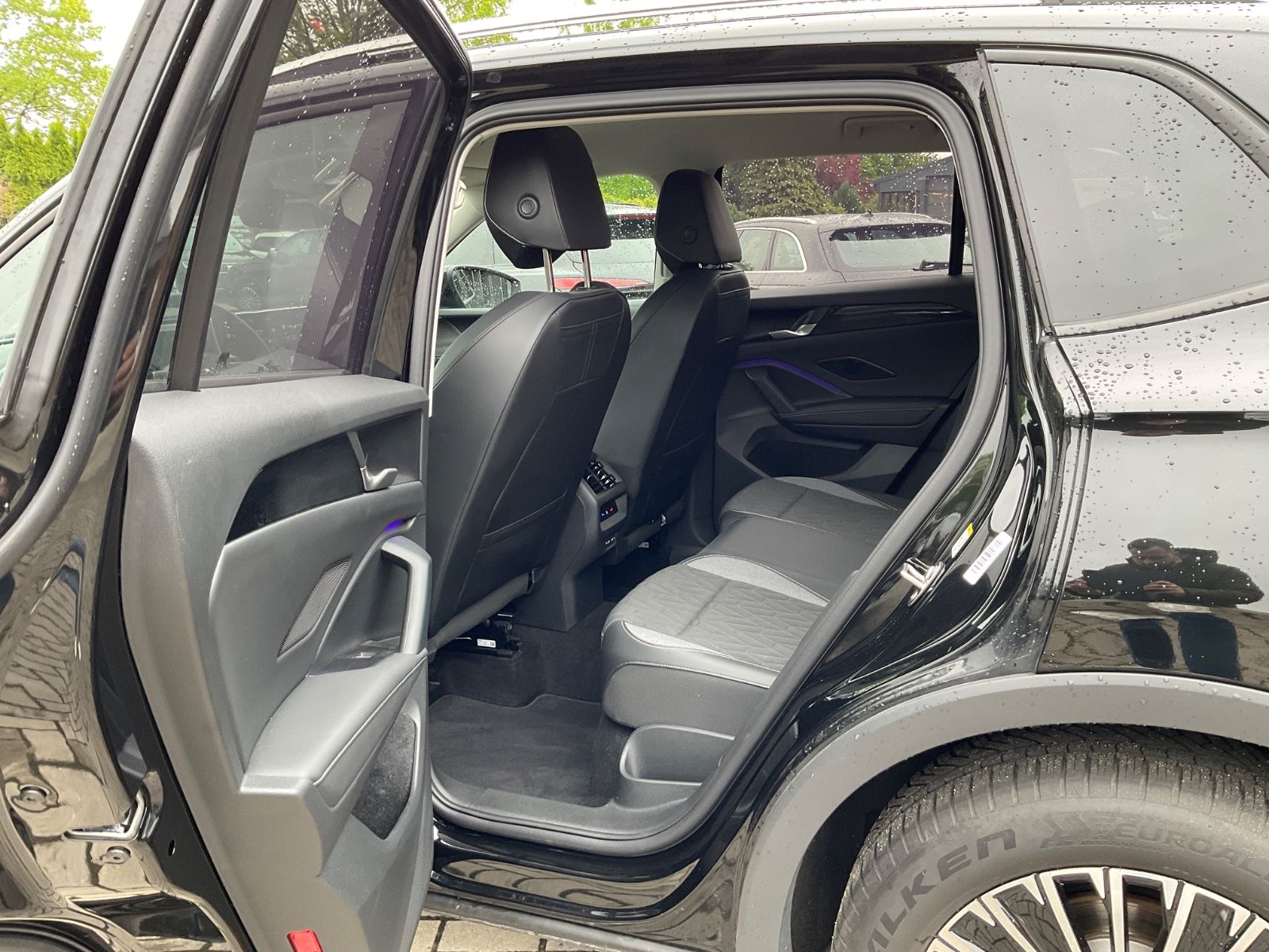Fahrzeugabbildung Volkswagen Tiguan 2.0 TDI SCR DSG GOAL,AHK,IQLight,Navi,ACC