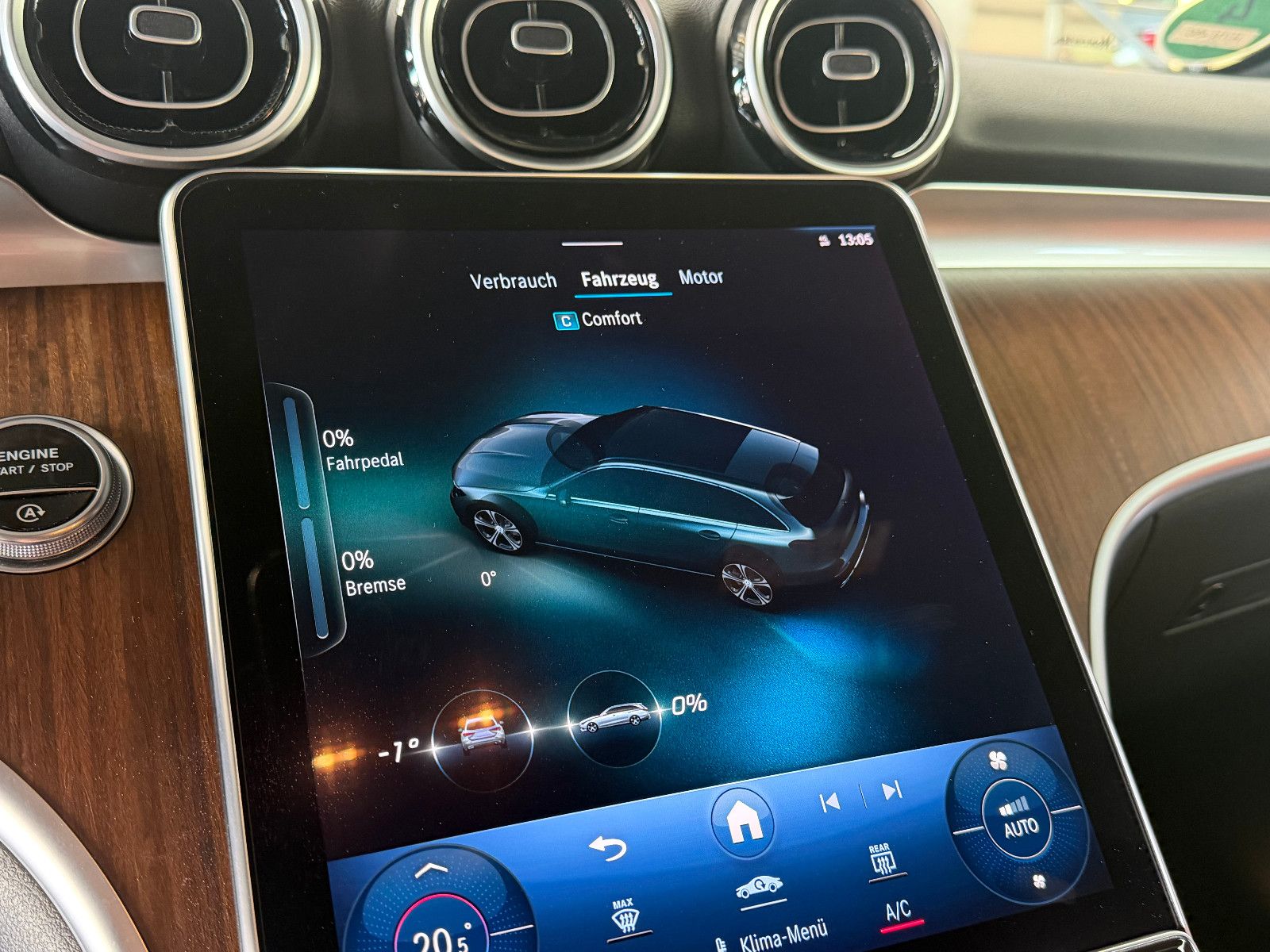 Fahrzeugabbildung Mercedes-Benz C 220d T /KEYLESS/MEMORY/KAMERA/AMBIENTE/ACC++/