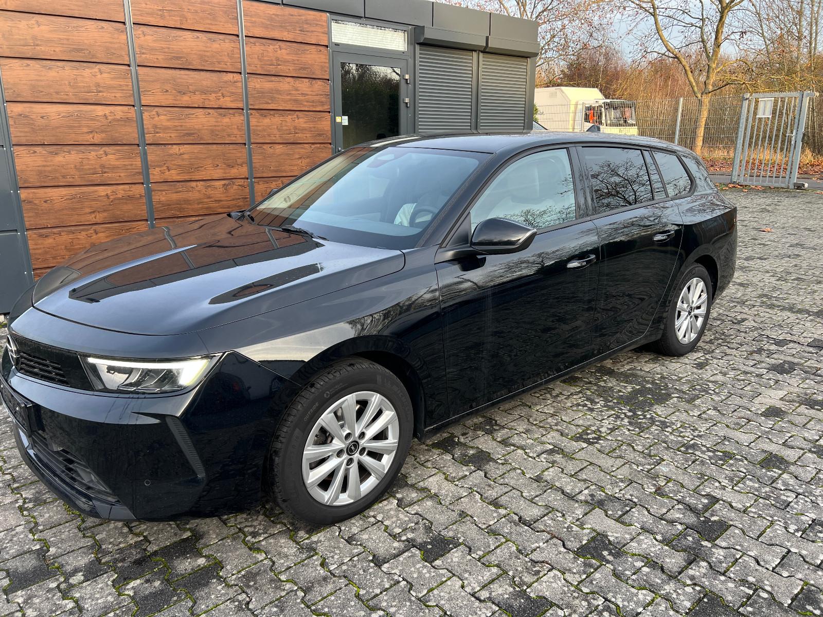 Opel Astra ST 1.2 Turbo 96kW Navi Matrix-LED Kamera..