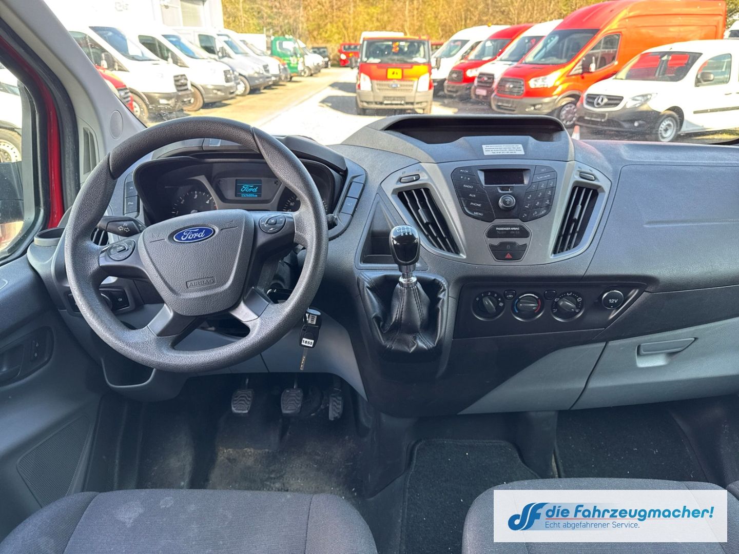Fahrzeugabbildung Ford Transit Custom Kombi 300 L1 2.2 TDCi *1855