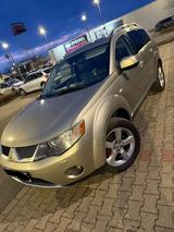 Mitsubishi Outlander 2,2 Diesel 7-Sitzer L... - Mitsubishi Outlander in Magdeburg