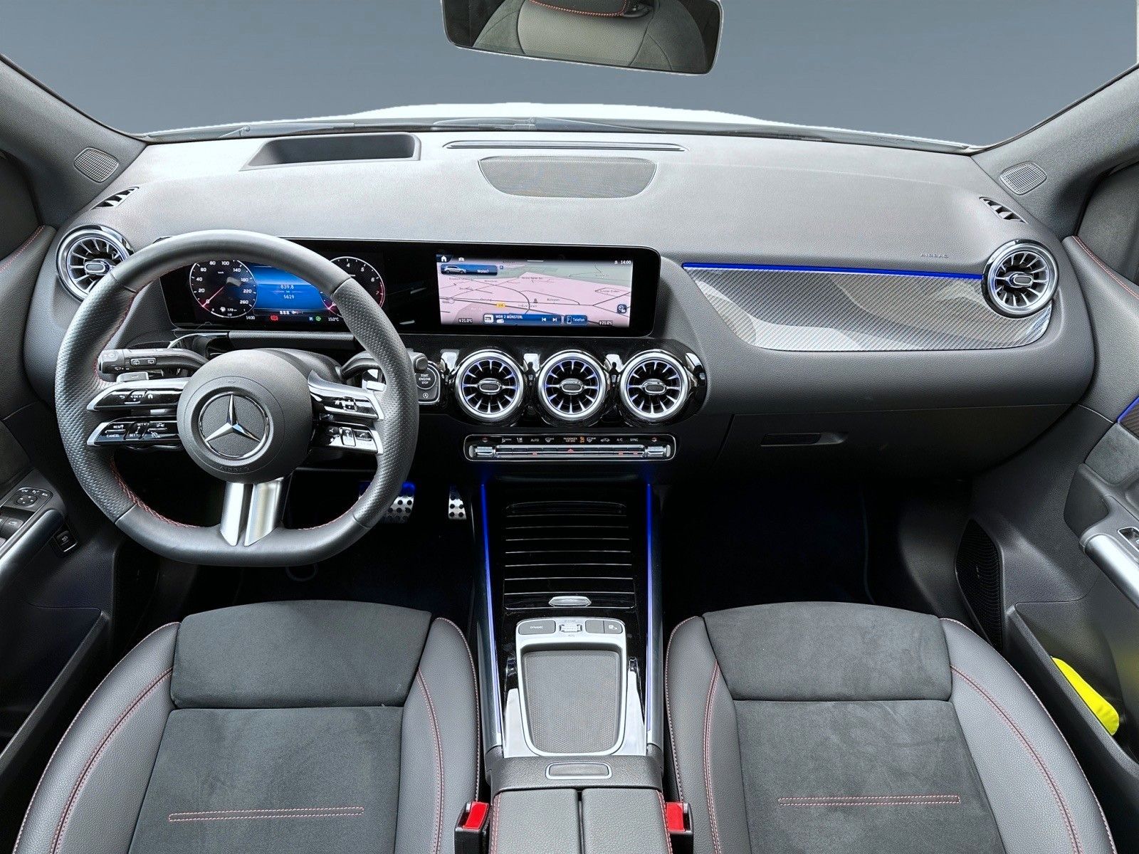 Fahrzeugabbildung Mercedes-Benz B 250 4M*Pano*HuD*AHK*Keyl*Burm*360°*Distr+*MBUX