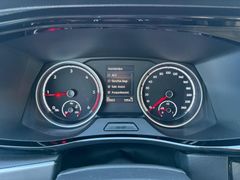 Fahrzeugabbildung Volkswagen T6.1 Multivan Generation Six DSG Standh R.Cam