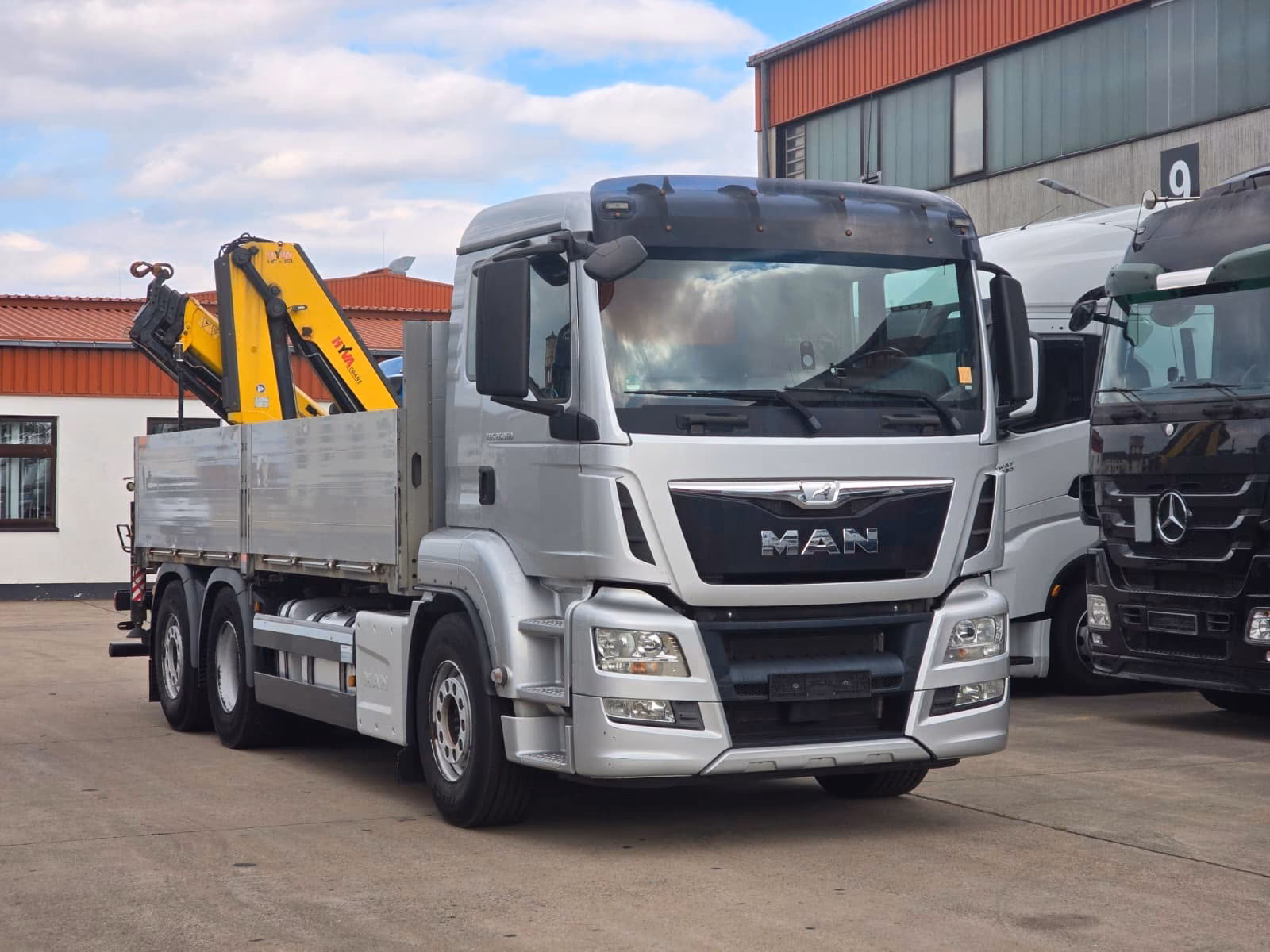 MAN TGS 26.360 *  HYVA-KRAN * 12.8M * FERNBEDIENUNG