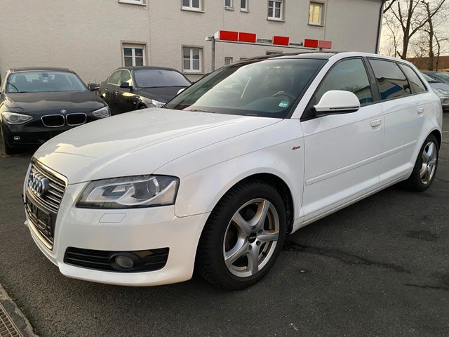 Audi A3 1.4 TFSI S-Line Sportpaket LEDER XENON PANO