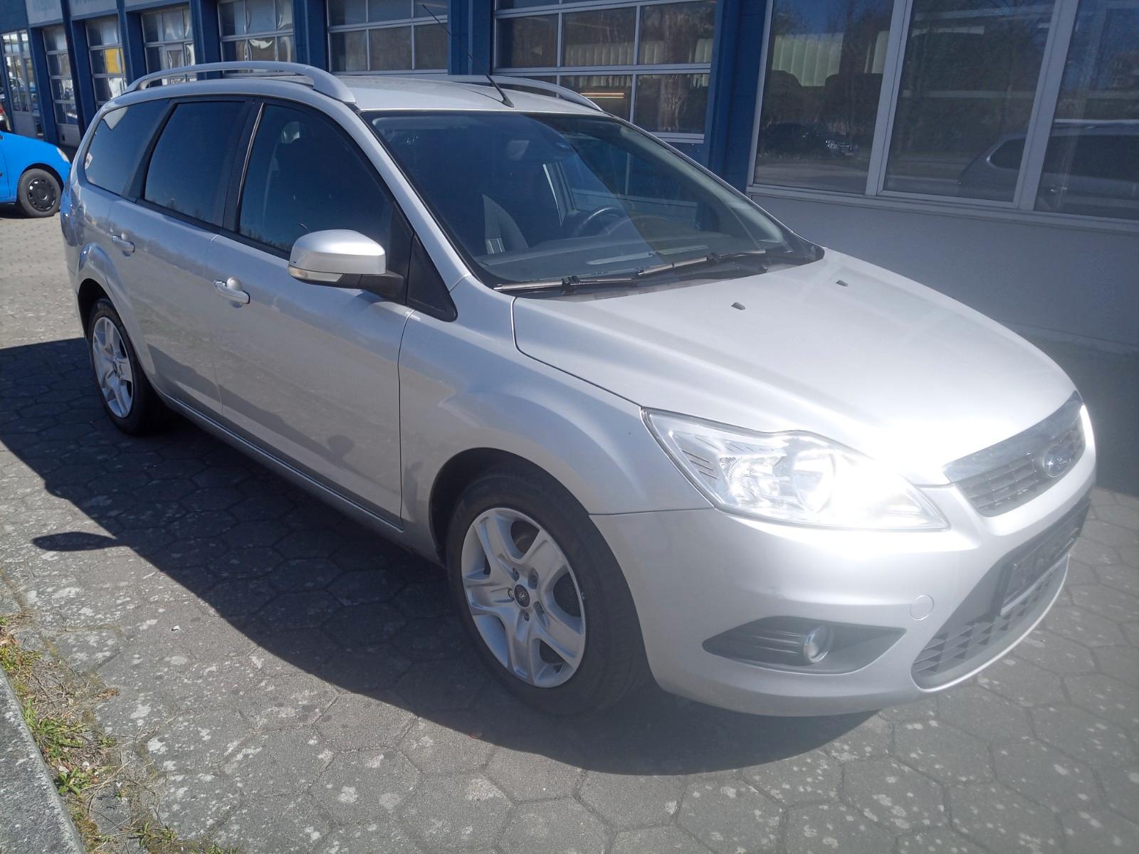 Ford Focus Turnier Style/AHK/HU neu