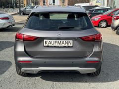 Fahrzeugabbildung GLA 200 Style 4Matic
