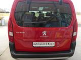 Peugeot Rifter Allure L1 Gepflegter Zustand Panodach/AHK - Peugeot Rifter Allure mit Diesel-Antrieb
