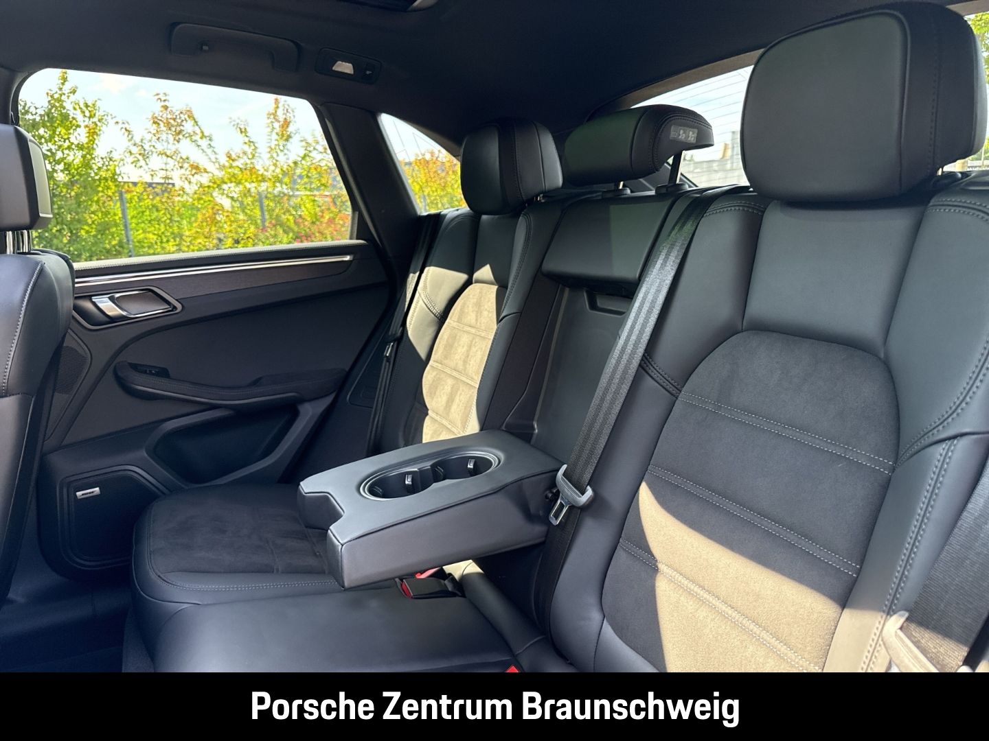 Porsche Macan GTS Standheizung BOSE Luftfederung PASM foto 13