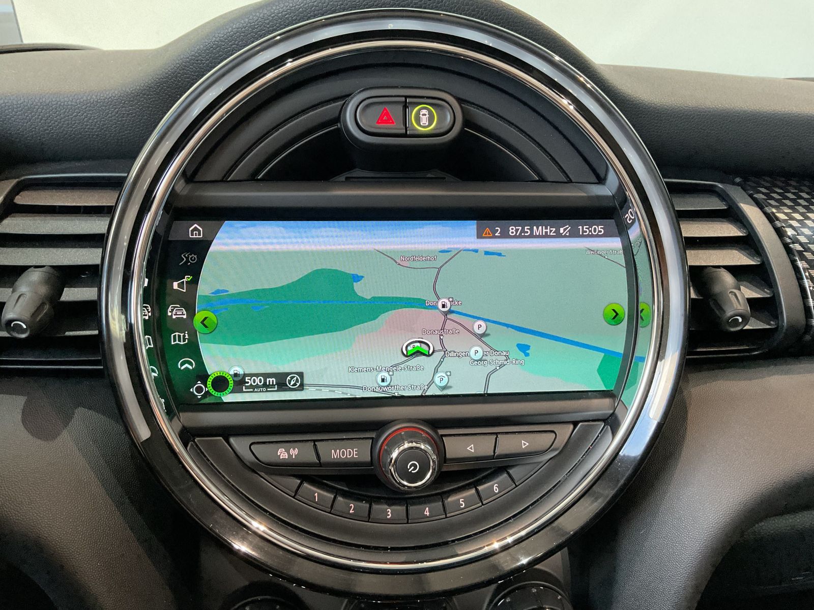 Fahrzeugabbildung MINI John Cooper Works Cabrio Chili Head-Up