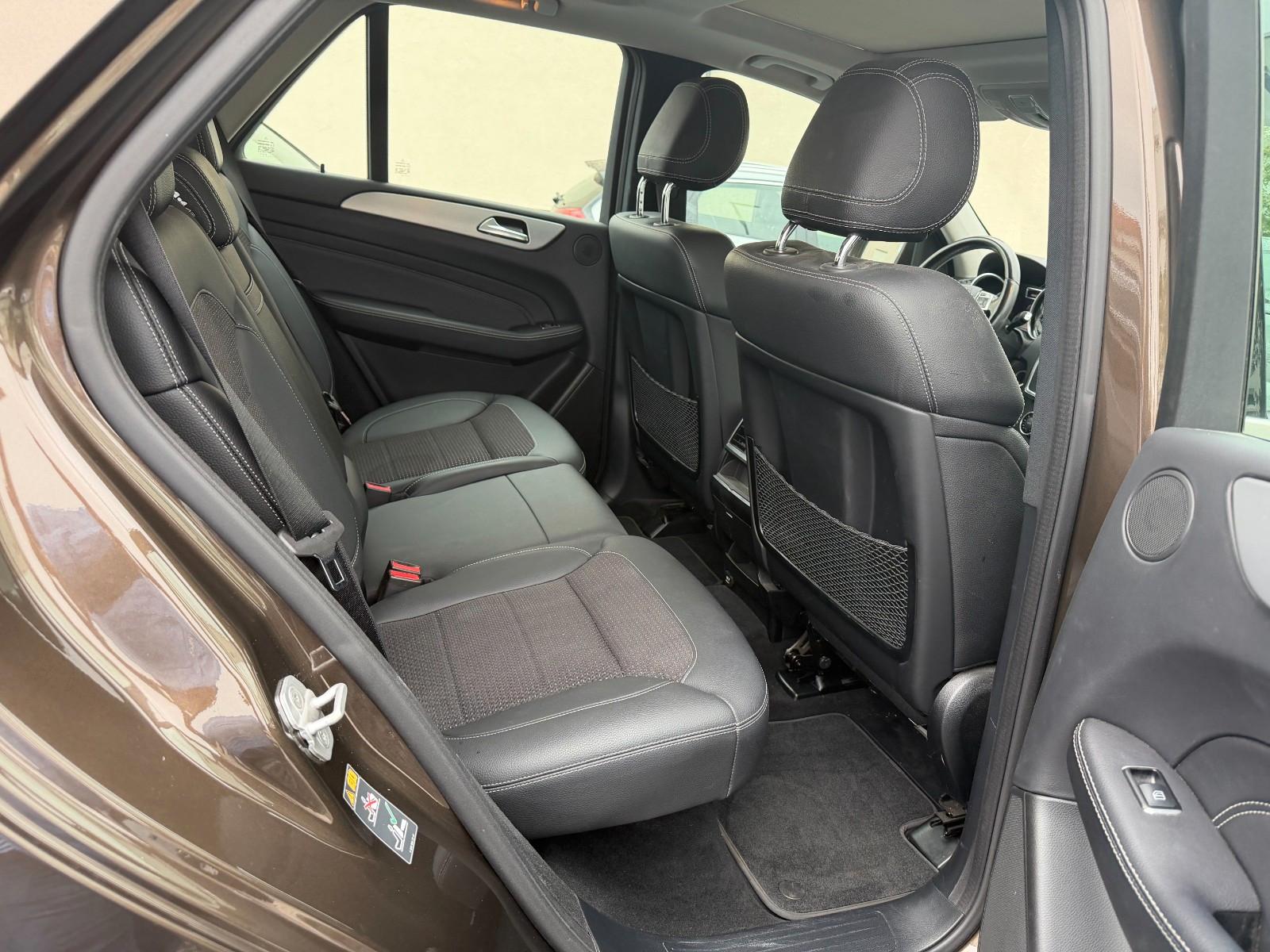 Mercedes-Benz ML 350CDI BlueT 4M ILS Pano AHK Navi Sitzh.1.HD