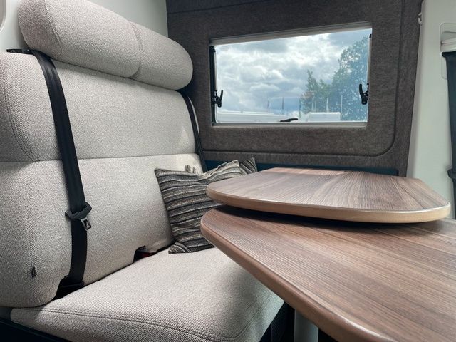 HYMER  ERIBA  HYMERCAR ERIBA Car 600 Automatik  KLIMAAUTOMATIK NAVI ALU