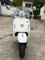 Vespa GTS 300 13 Zoll viel Zubehör  Top gepflegt - VESPA 300 GTS