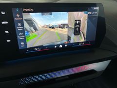 Fahrzeugabbildung BMW 120d M Sport -- AHK/ InnovationsPaket/ 360°