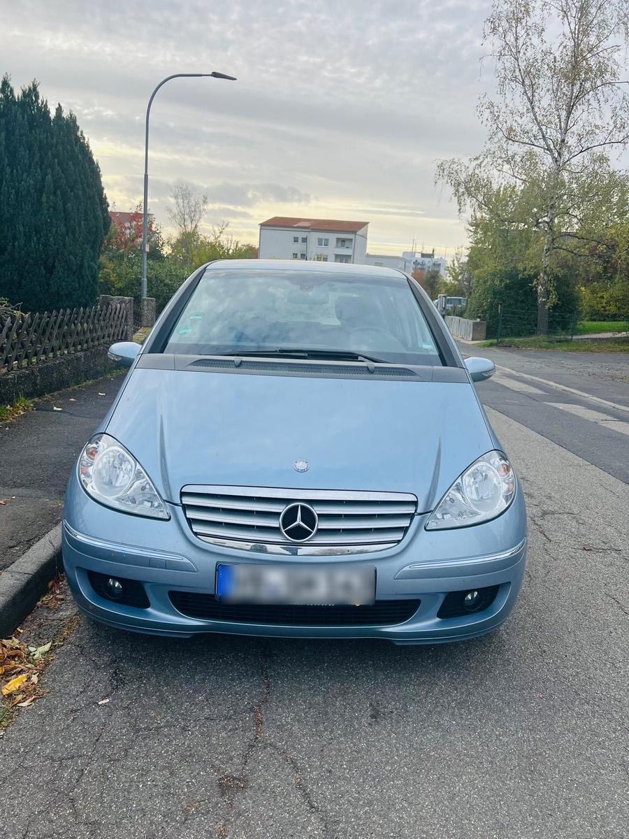 Mercedes-Benz A 180