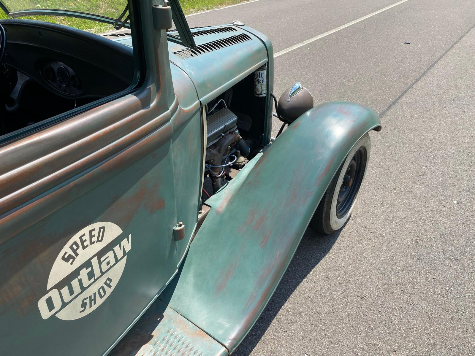Ford Pickup 1932 V8 "Ford Outlaw Speed Shop" Hot Rod