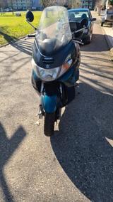 Suzuki Burgman AN 250 - SUZUKI ROLLER BURGMAN 250