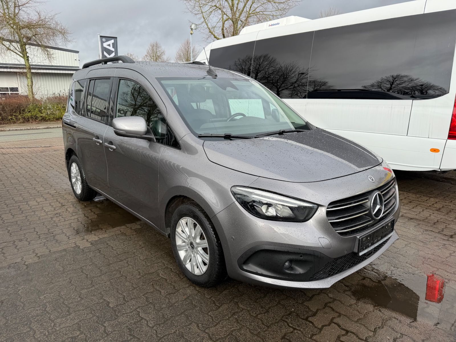 Mercedes-Benz T 180 d Edition LED Automatik Leder Kamera Navi