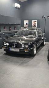 BMW E30 325i  Klassiker in außergewöhnlic... - BMW 325 aus 1989