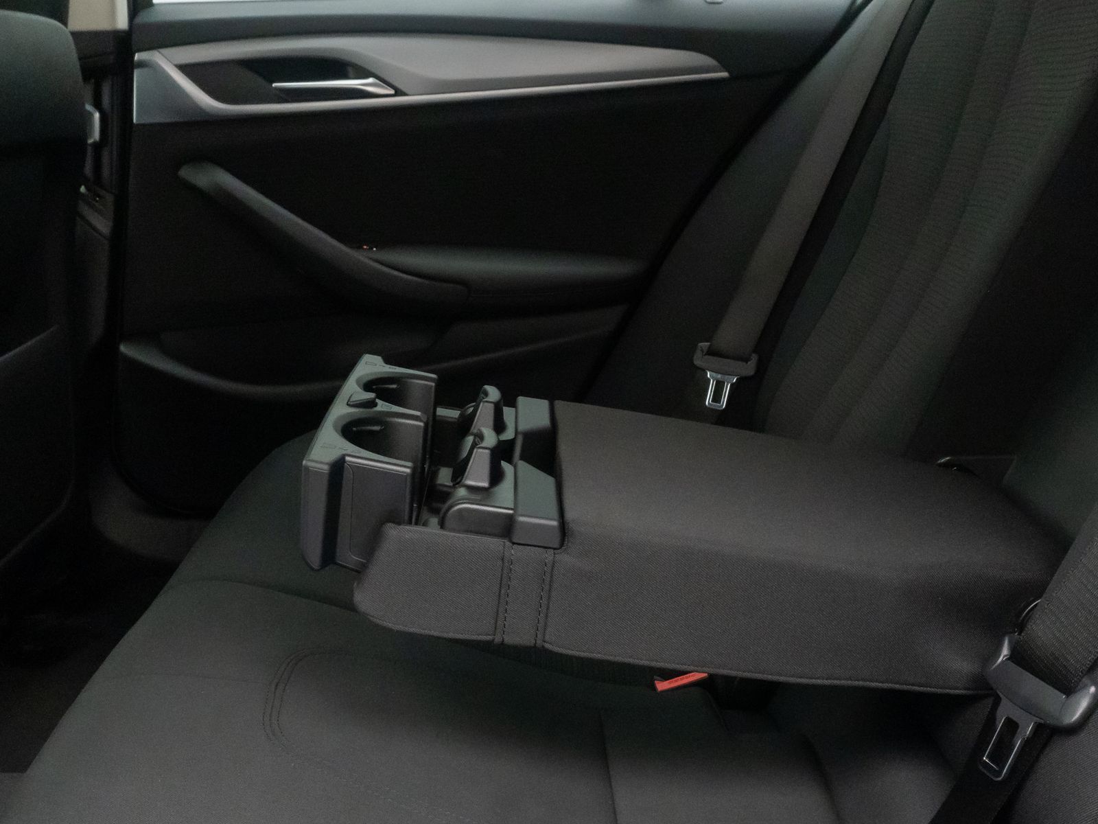 Fahrzeugabbildung BMW 520d Kamera DAB 4xKlima Alarm GeschwindigReg